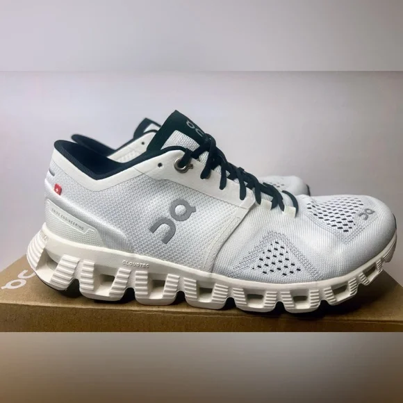 On Cloud X Women's Running Shoe, White/Black,W 7.5 US
